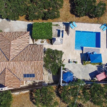 Pet Friendly Home In Postira With Wifi Exterior foto
