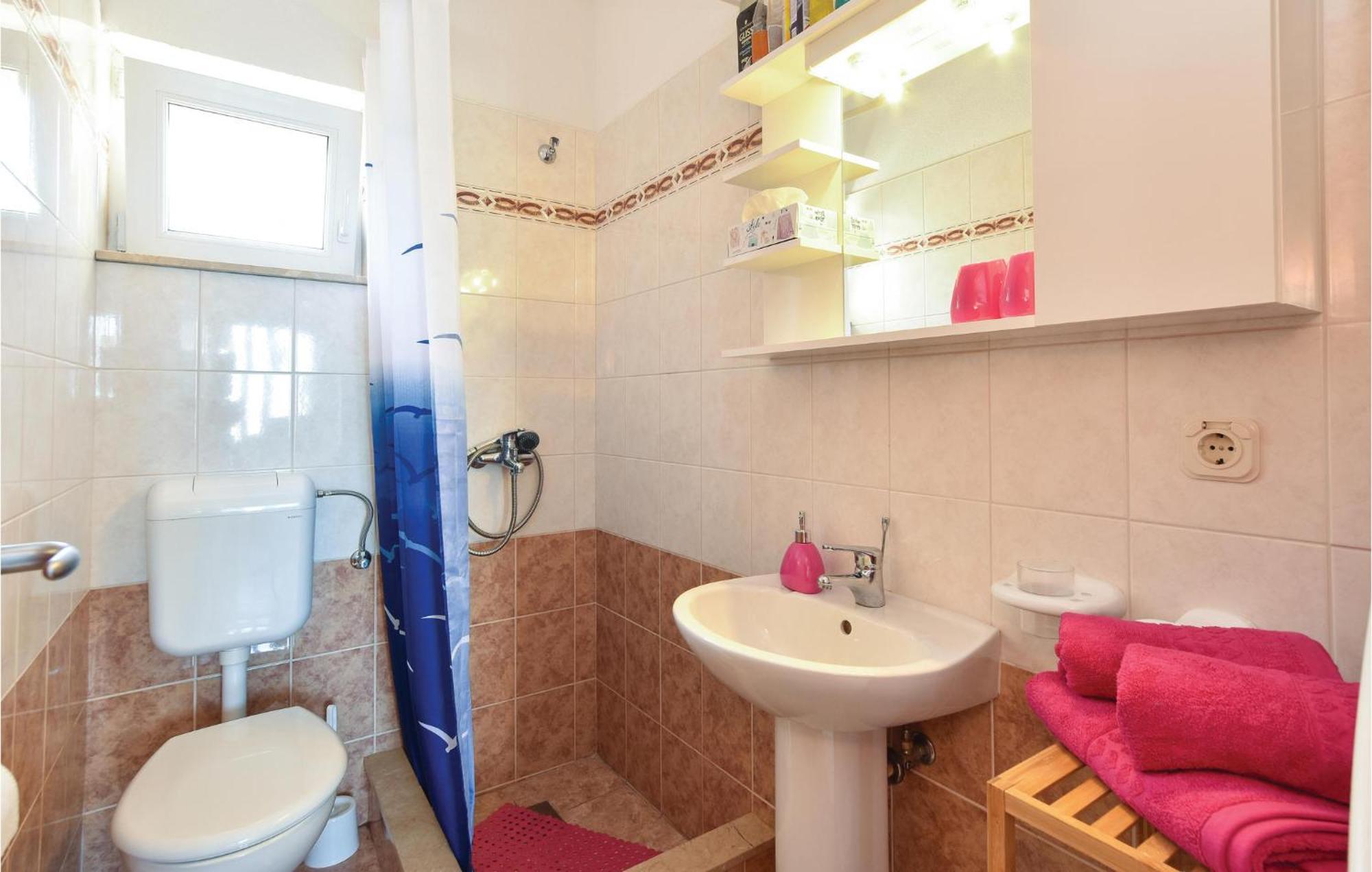 Pet Friendly Home In Postira With Wifi Exterior foto